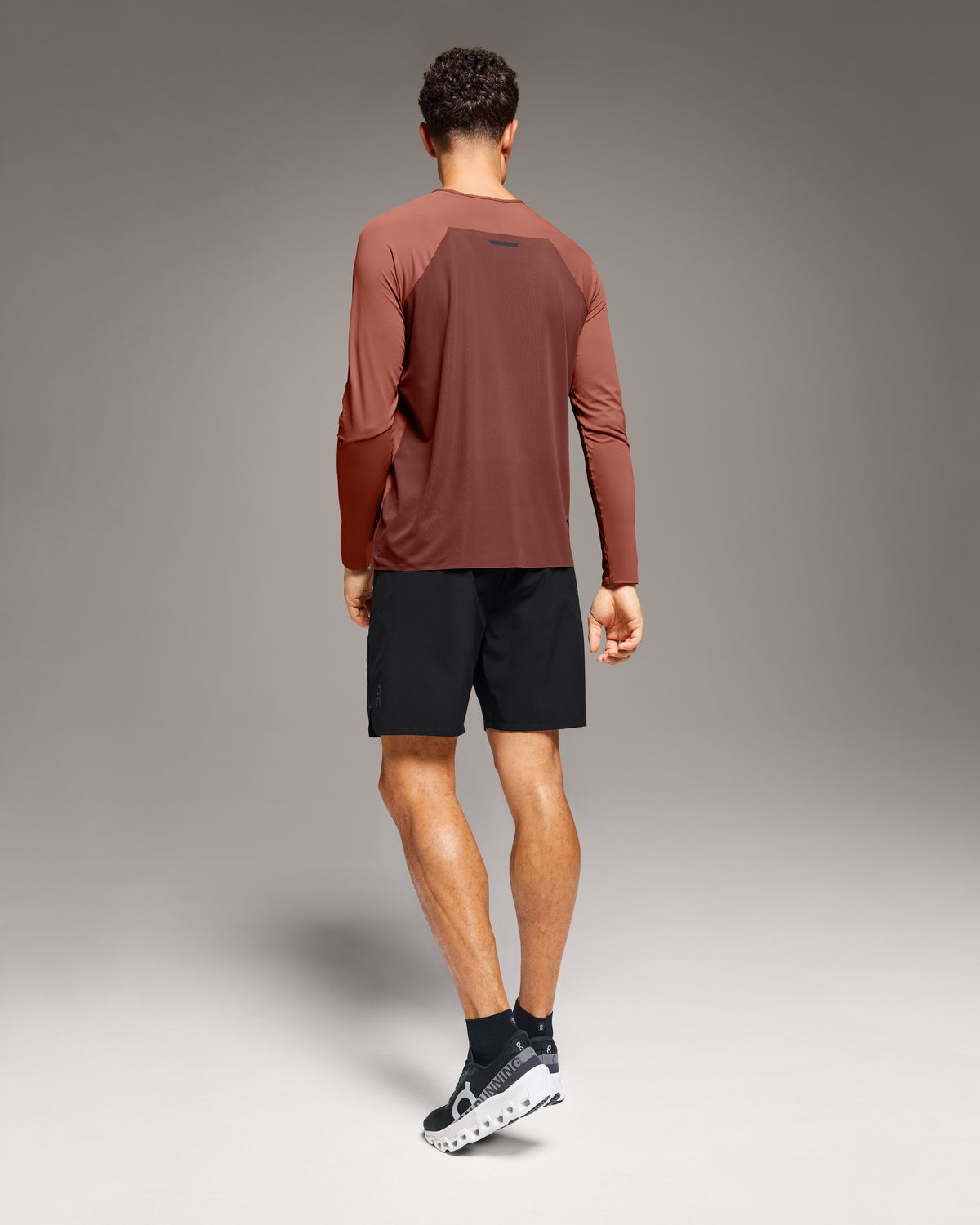 Performance Hybrid Short